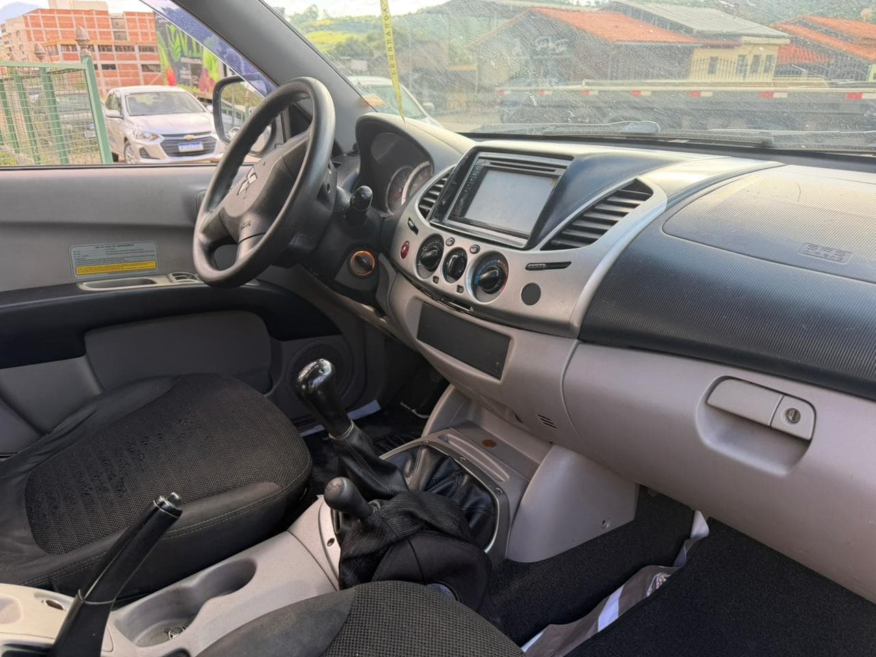 Mitsubishi L200 Triton HPE 3.2 CD TB Int.Diesel Mec thumbnail 4